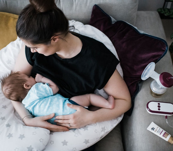 Manual vs Hands-Free: How To Choose The Right Breast Pump For Your Needs