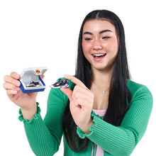 Load image into Gallery viewer, Zuru Mini Brands Sneakers Capsule