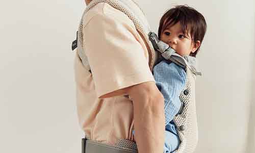How to carry your baby on your back in Baby Carrier Harmony