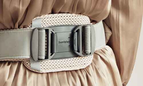 How to snap and adjust the waist belt on Baby Carrier Harmony