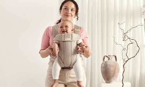 How to use the facing-out position on Baby Carrier Mini