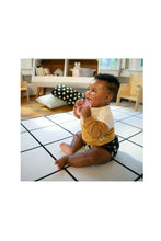 Load image into Gallery viewer, Ingenuity Cool Bite Water Teether Daisy