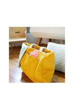 Load image into Gallery viewer, Ingenuity Cool Bite Water Teether Daisy