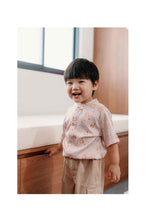 Load image into Gallery viewer, Not Too Big Fortune Neko Bamboo Shirt