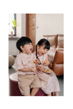 Load image into Gallery viewer, Not Too Big Fortune Neko Bamboo Shirt