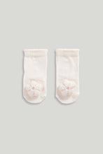 Load image into Gallery viewer, Mothercare Flower Rattle Socks