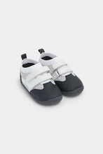 Load image into Gallery viewer, Mothercare Grey Crawler Shoes