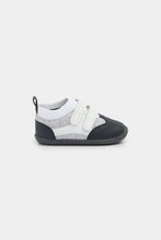 Load image into Gallery viewer, Mothercare Grey Crawler Shoes