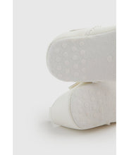 Load image into Gallery viewer, Mothercare Daisy Pram Shoes and Headband Set