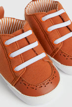 Load image into Gallery viewer, Mothercare Brown Pram Shoes
