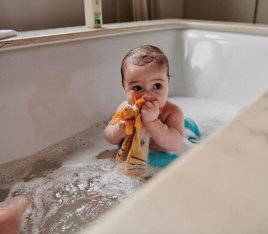 Bathe Your Newborn Safely and Smoothly