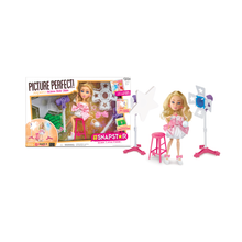 Load image into Gallery viewer, Snapstar 25cm Photo Studio Exclusive &amp; Doll
