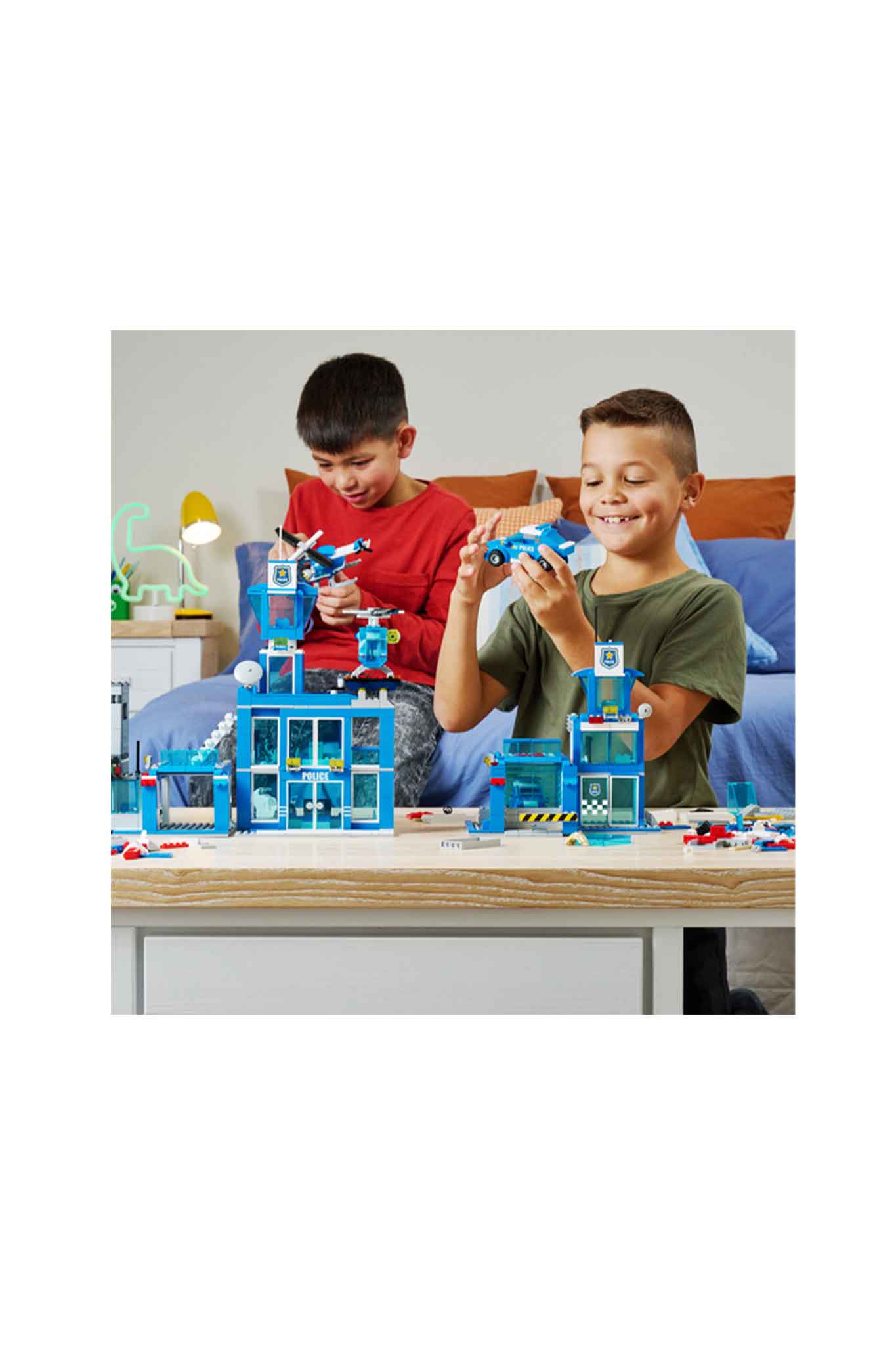 Zuru Max City Police Adventure Police Headquarters Construction Set