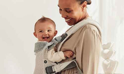 How to carry your baby facing inward in Baby Carrier Harmony