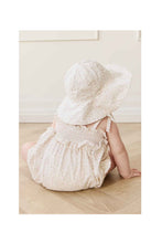 Load image into Gallery viewer, Jamie Kay Organic Cotton Noelle Hat
