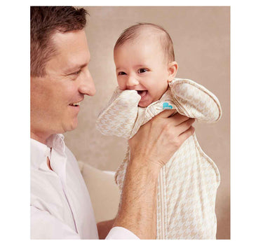 Love To Dream Swaddle Up Transition Bag Stage 2 1.0 Tog Stretch Cotton Houndstooth Tan