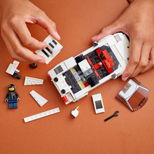 Load image into Gallery viewer, LEGO Speed Champions Lamborghini Countach 76908
