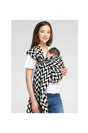 Mamaway Black & White Herringbone Baby Ring Sling