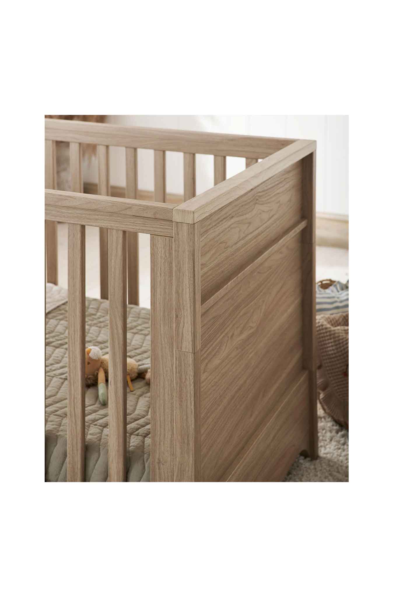 Mamas & Papas Harwell Cot Bed 140cm x 70cm