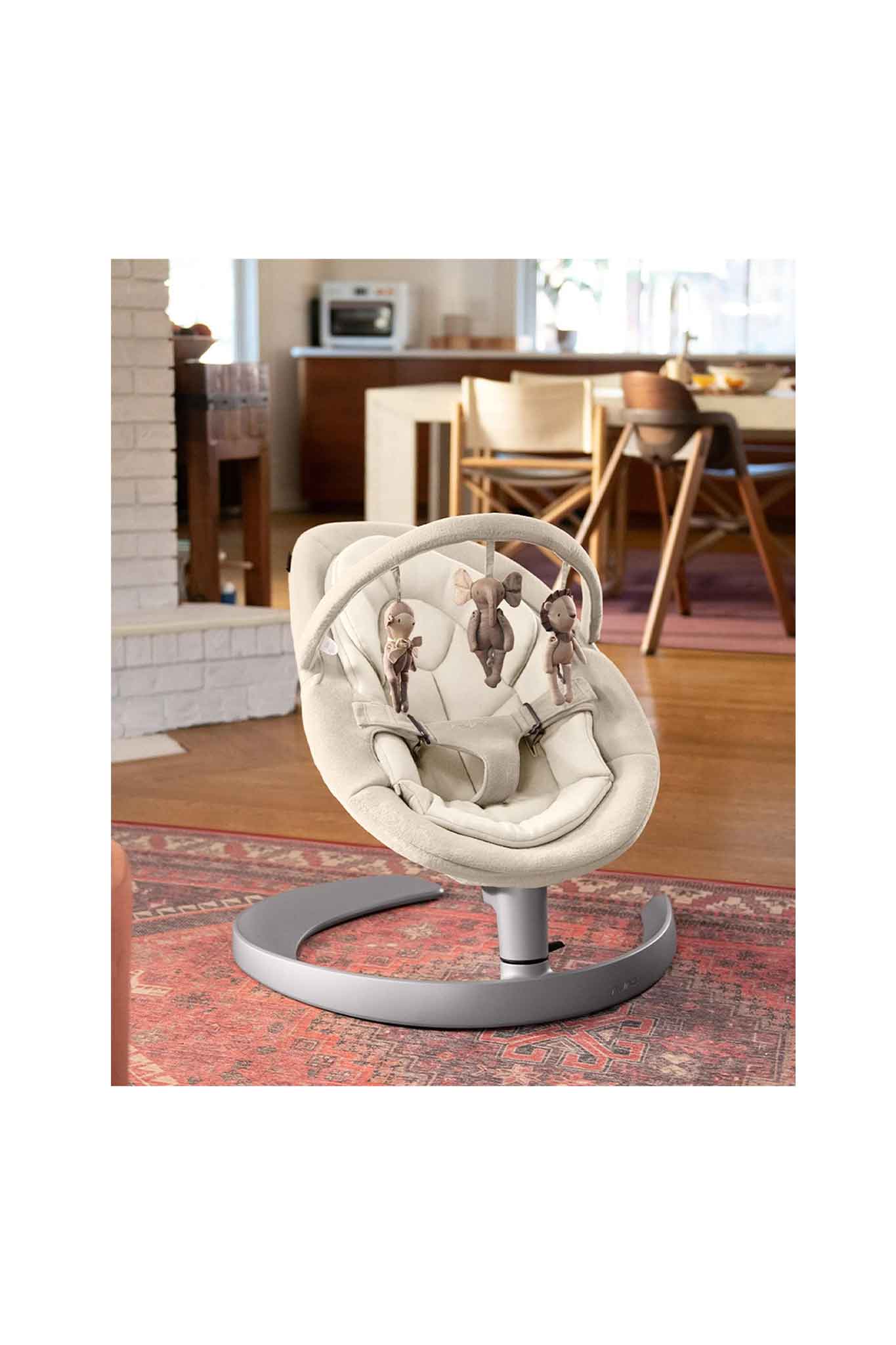 Nuna Leaf Grow Bouncer With Toybar