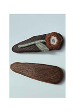 Load image into Gallery viewer, OFM Baby Hair Clip 2 Piece Set - Brown Flower
