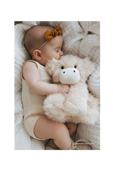 Snuggle Bunnies - Hilda The Highland Cow