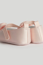 Load image into Gallery viewer, Mothercare Pink Flower Pram Shoes

