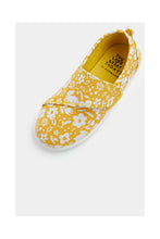 Load image into Gallery viewer, Mothercare Flowers Canvas Shoes
