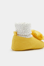 Load image into Gallery viewer, Mothercare Lion Rattle Sock-Top Booties
