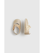 Load image into Gallery viewer, Mothercare Gold Bow Pram Shoes
