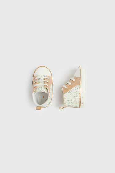 Mothercare Meadow Pram Trainers