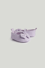 Load image into Gallery viewer, Mothercare Lilac Baby Shoes

