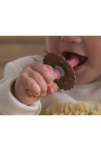 Load image into Gallery viewer, Richell Massaging Toothbrush 6M+
